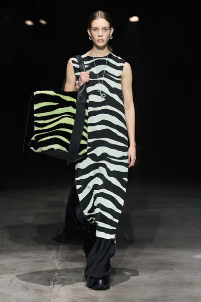 Look 47